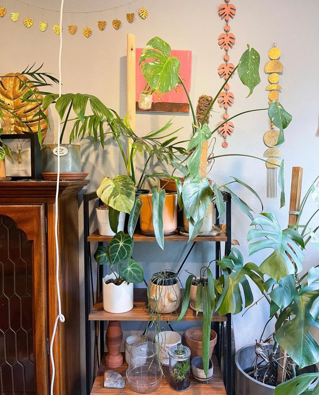 Monstera Hammered Brass Garland